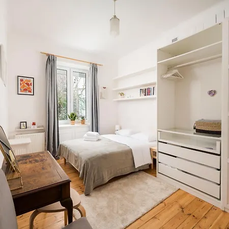 Metro Raclawicka Charming By Bookinghost Apartamento