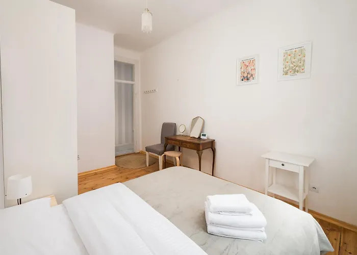 Lejlighed Metro Raclawicka Charming By Bookinghost